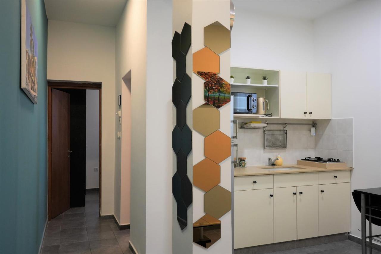 Miraks Harav Kuk Apartment Tel Aviv Ngoại thất bức ảnh