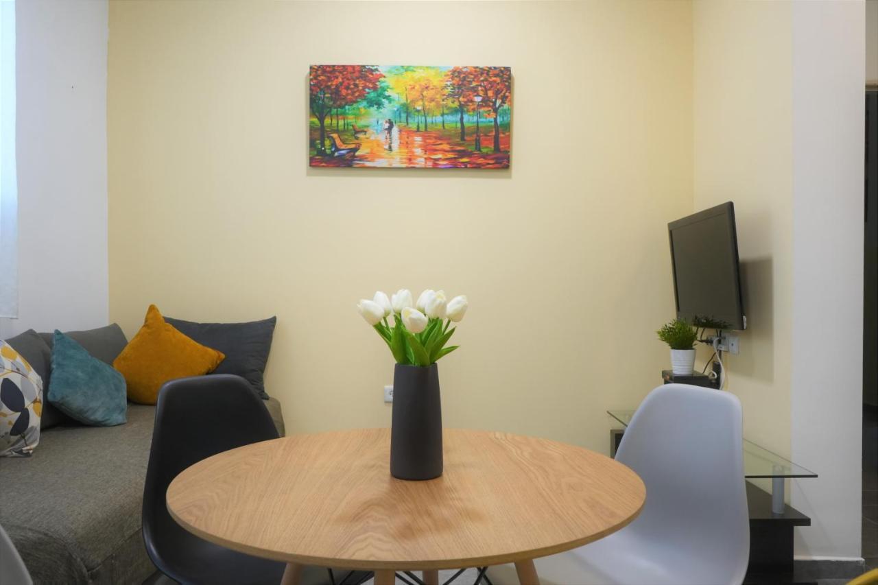 Miraks Harav Kuk Apartment Tel Aviv Ngoại thất bức ảnh