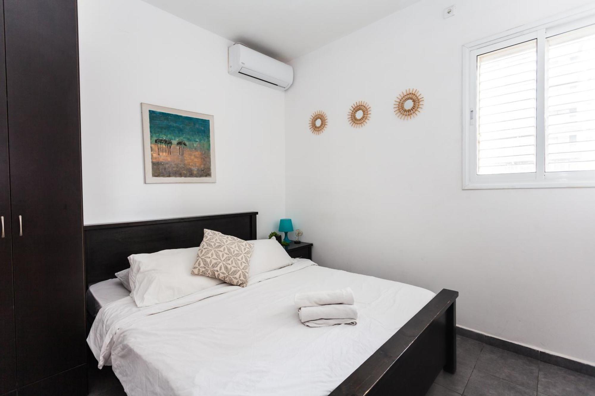 Miraks Harav Kuk Apartment Tel Aviv Ngoại thất bức ảnh