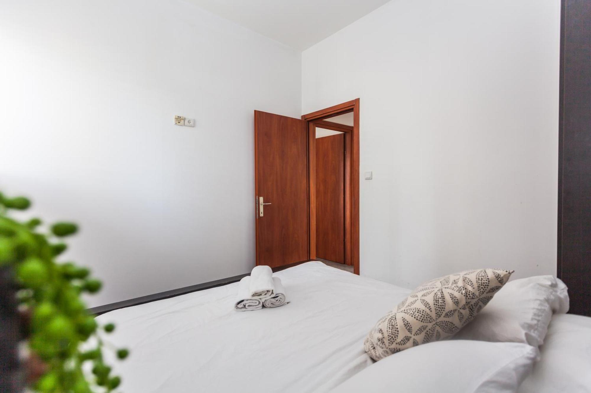 Miraks Harav Kuk Apartment Tel Aviv Ngoại thất bức ảnh