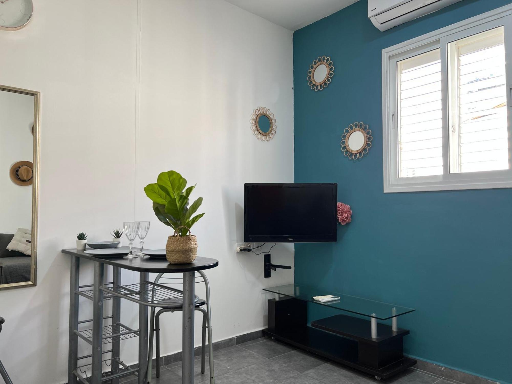 Miraks Harav Kuk Apartment Tel Aviv Ngoại thất bức ảnh